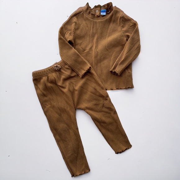 Bundle of Old Navy Girls Clothes - Size 2T (4 pieces total) - Picture 5 of 6